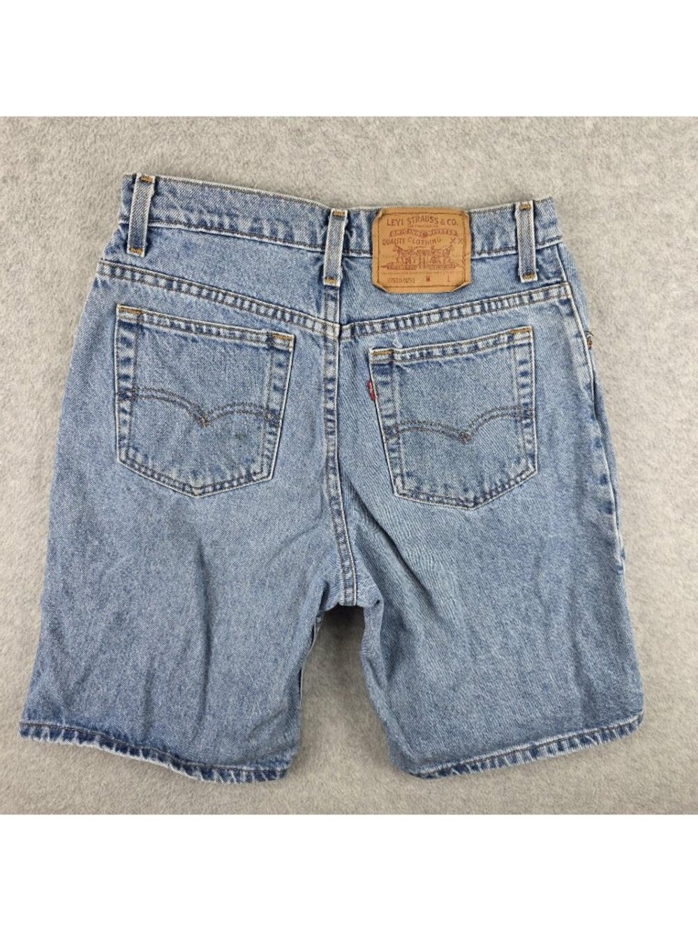 Levi's 550 Shorts Womens 9 Blue Relaxed Fit Bermuda Denim USA Made